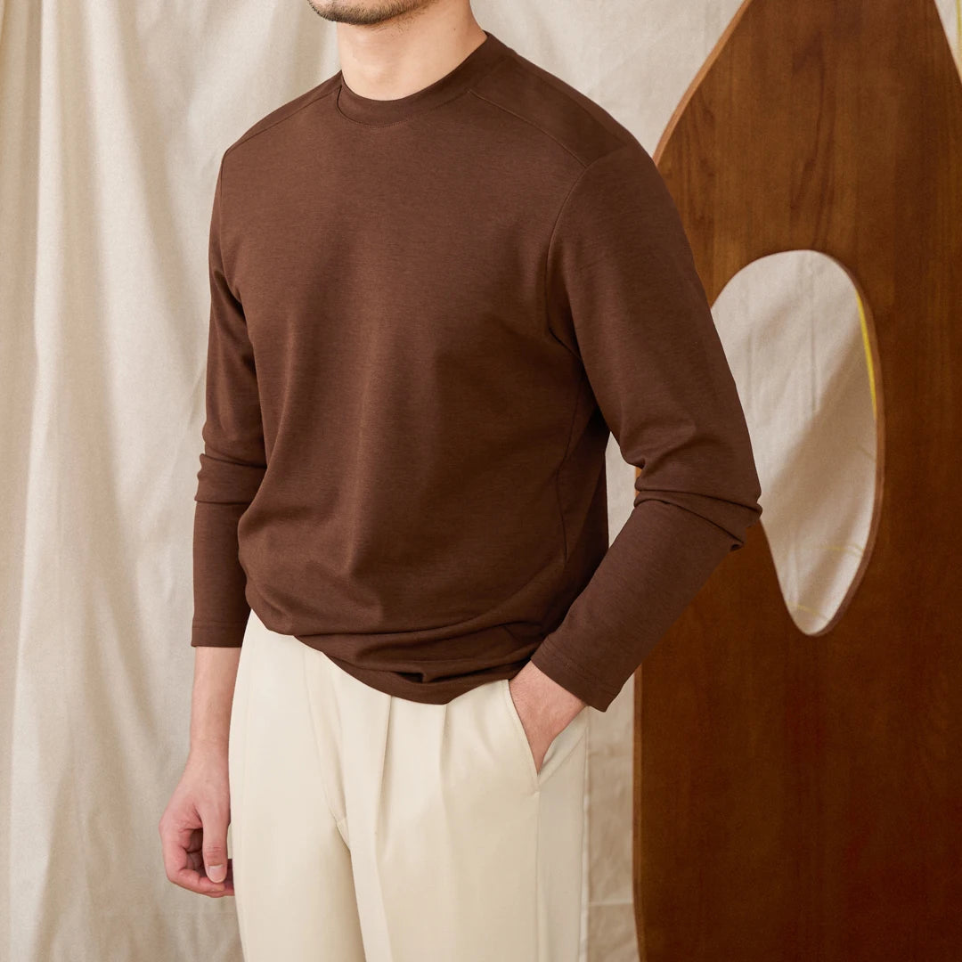 Fitted round neck t-shirt