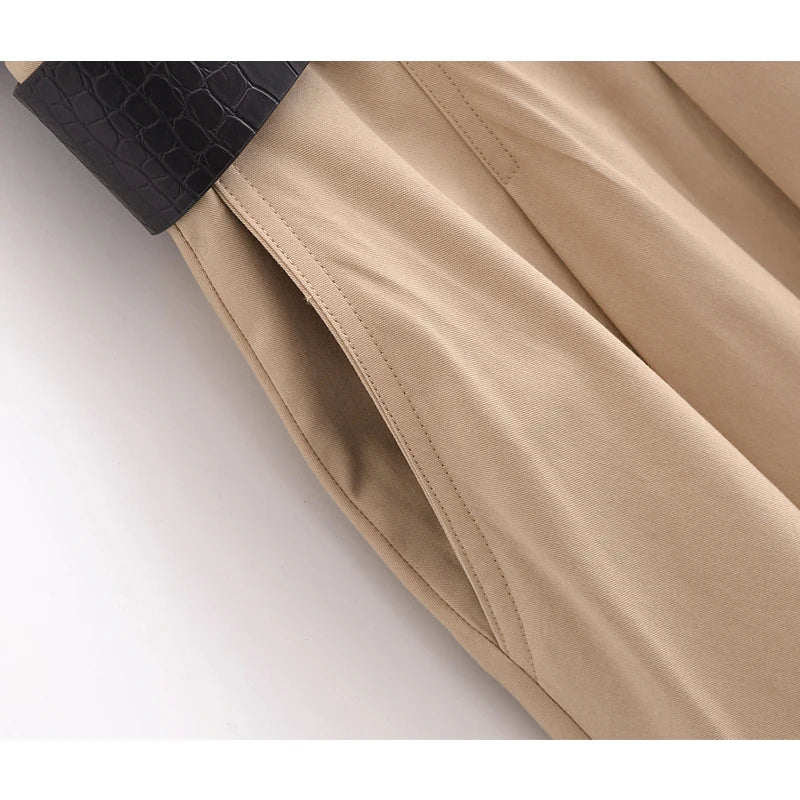 Pleated dress with belt