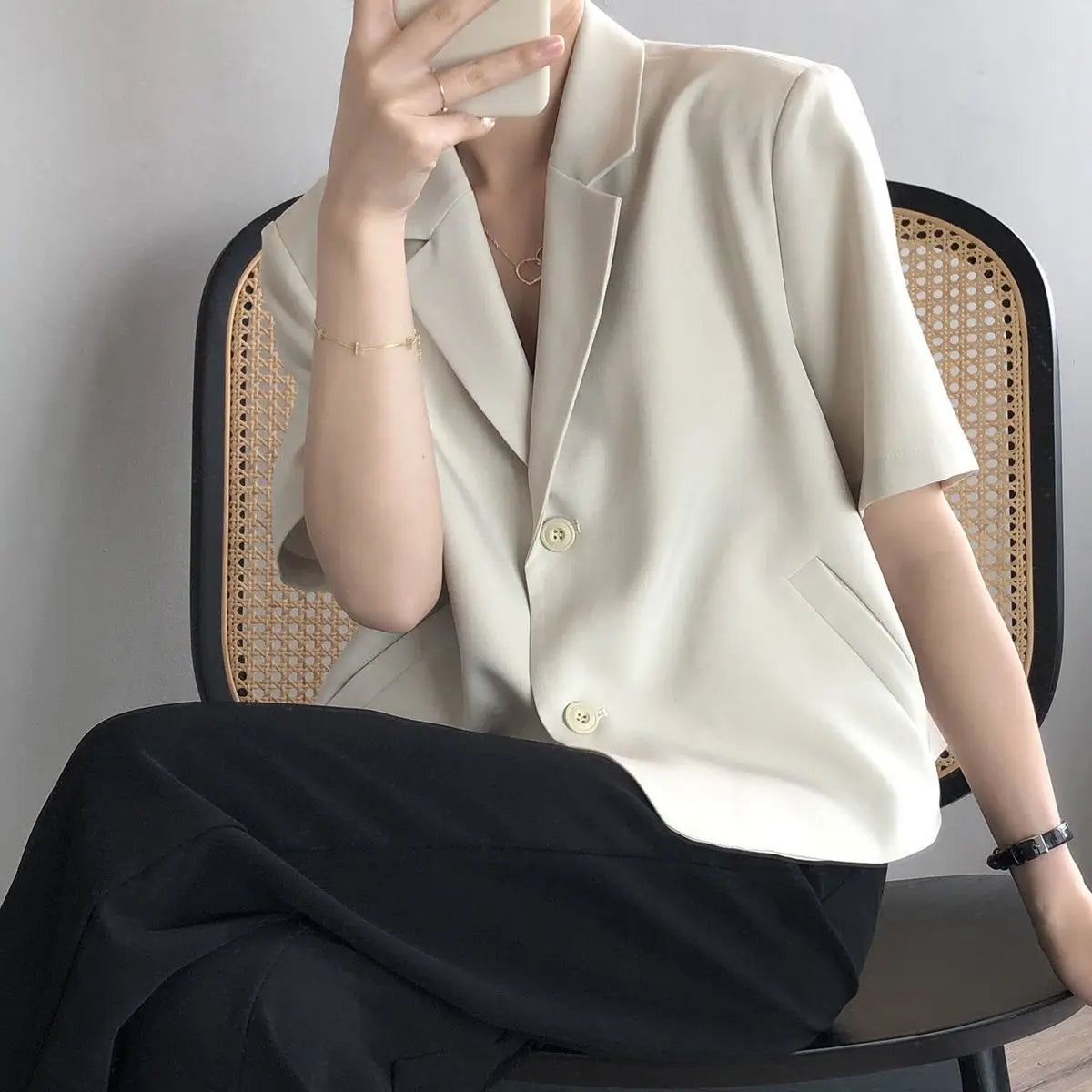 Lightweight Oversized Blazer