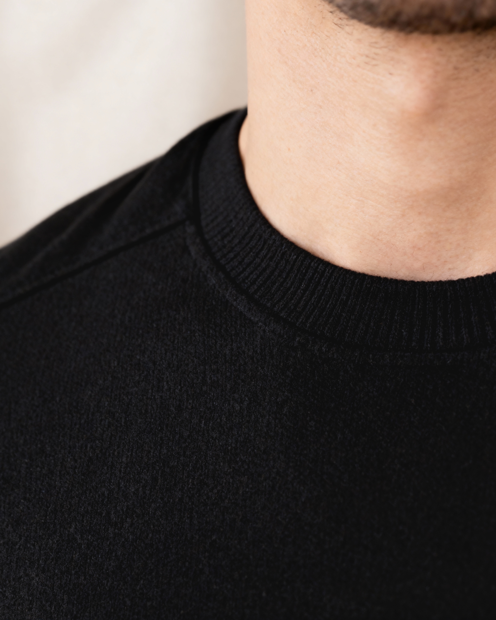 Basic long-sleeved T-shirt