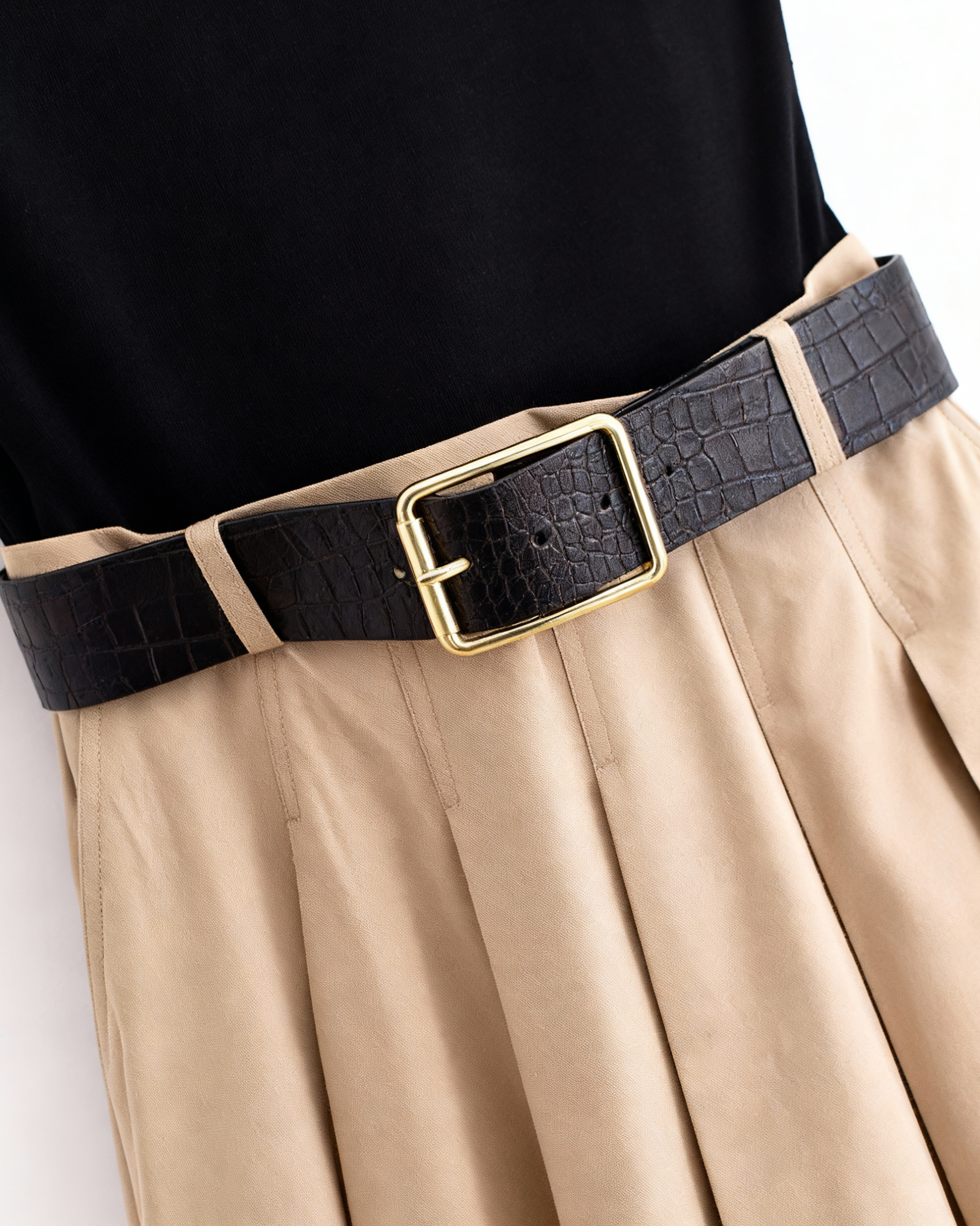 Sleeveless Pleated Midi Dress